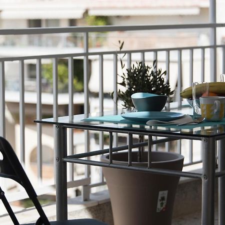 Appartement El Greco Bright, Airy Penthouse In Trendy Petralona à Athènes Extérieur photo